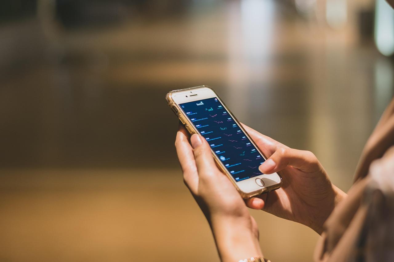 Özetle e-ticaret markaları AI analizlerinden nasıl maksimum verim alır?